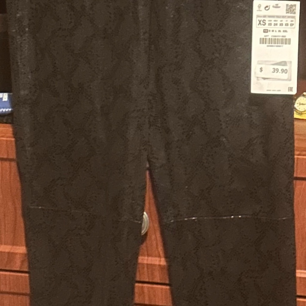 Zara Black Skinny Pants